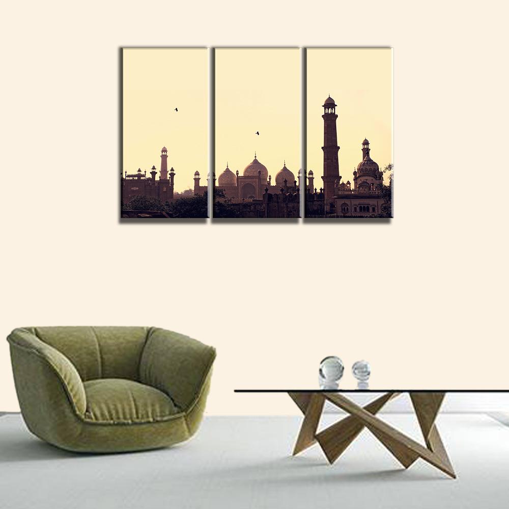 4 Panel Canvas Set of Walled City Lahore