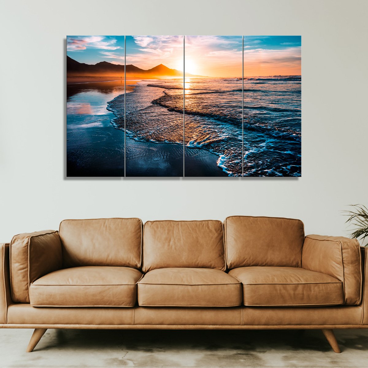 3 Panel Canvas set of Amazing beach sunset with endless horizon and lonely figures in the distance