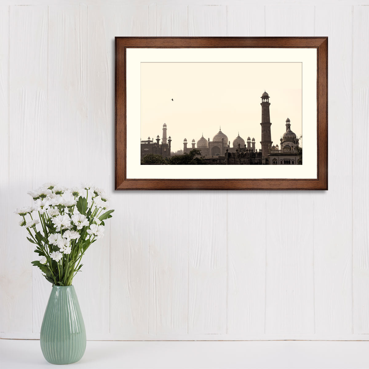 Skyline of Lahore old city scape with Badshahi Mosque