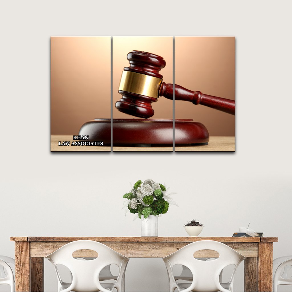 3 Panels Canvas Set The gavel of a judge in court 01