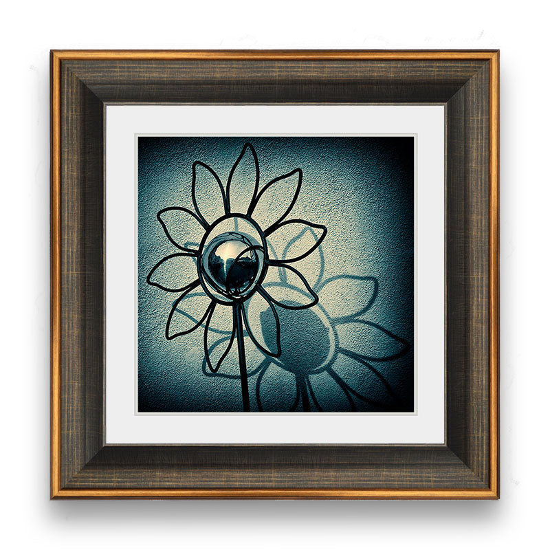 Metal flower photograph